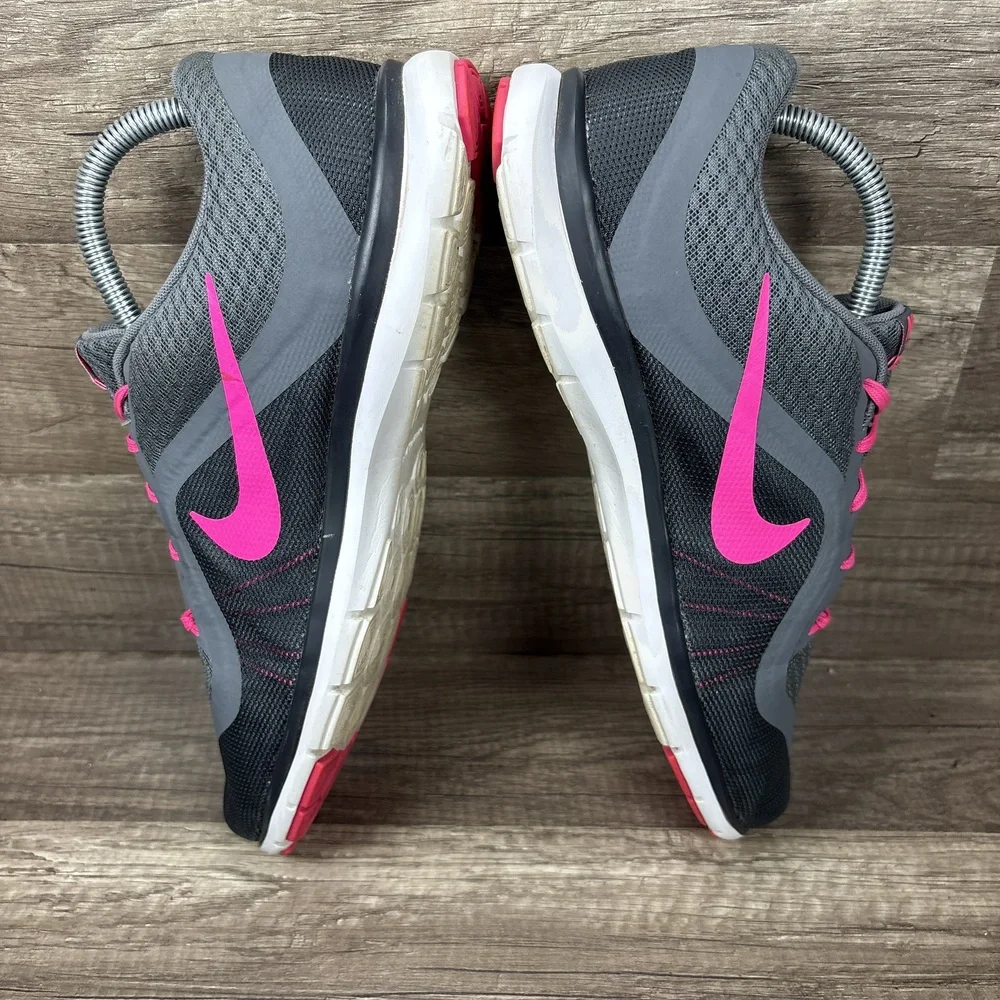 Nike Flex TR 6 Gray Pink Womens US Size 10 EUR 42 831217-003 Running Shoes
